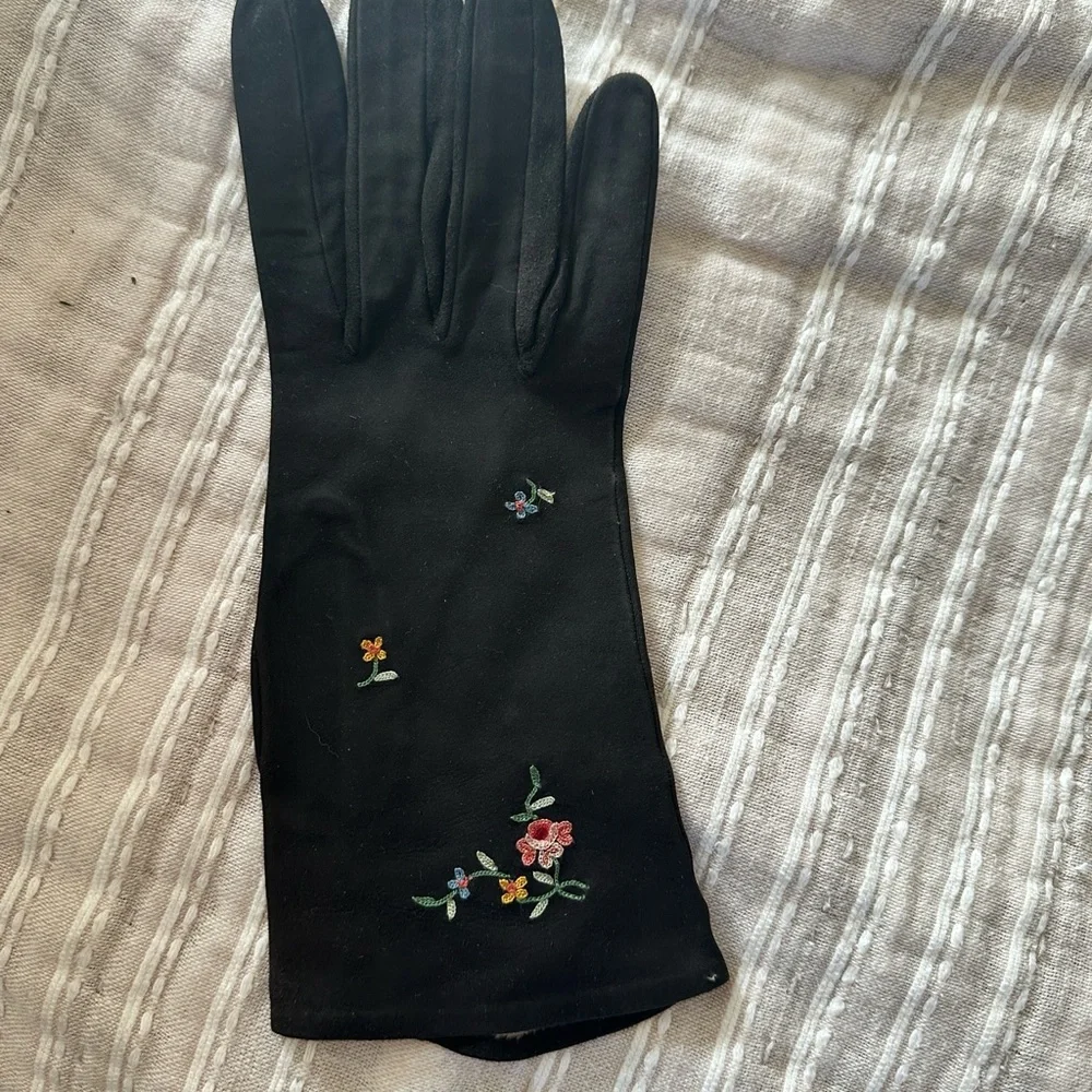 COPY - Vintage suede driving gloves with floral embroidered detail.